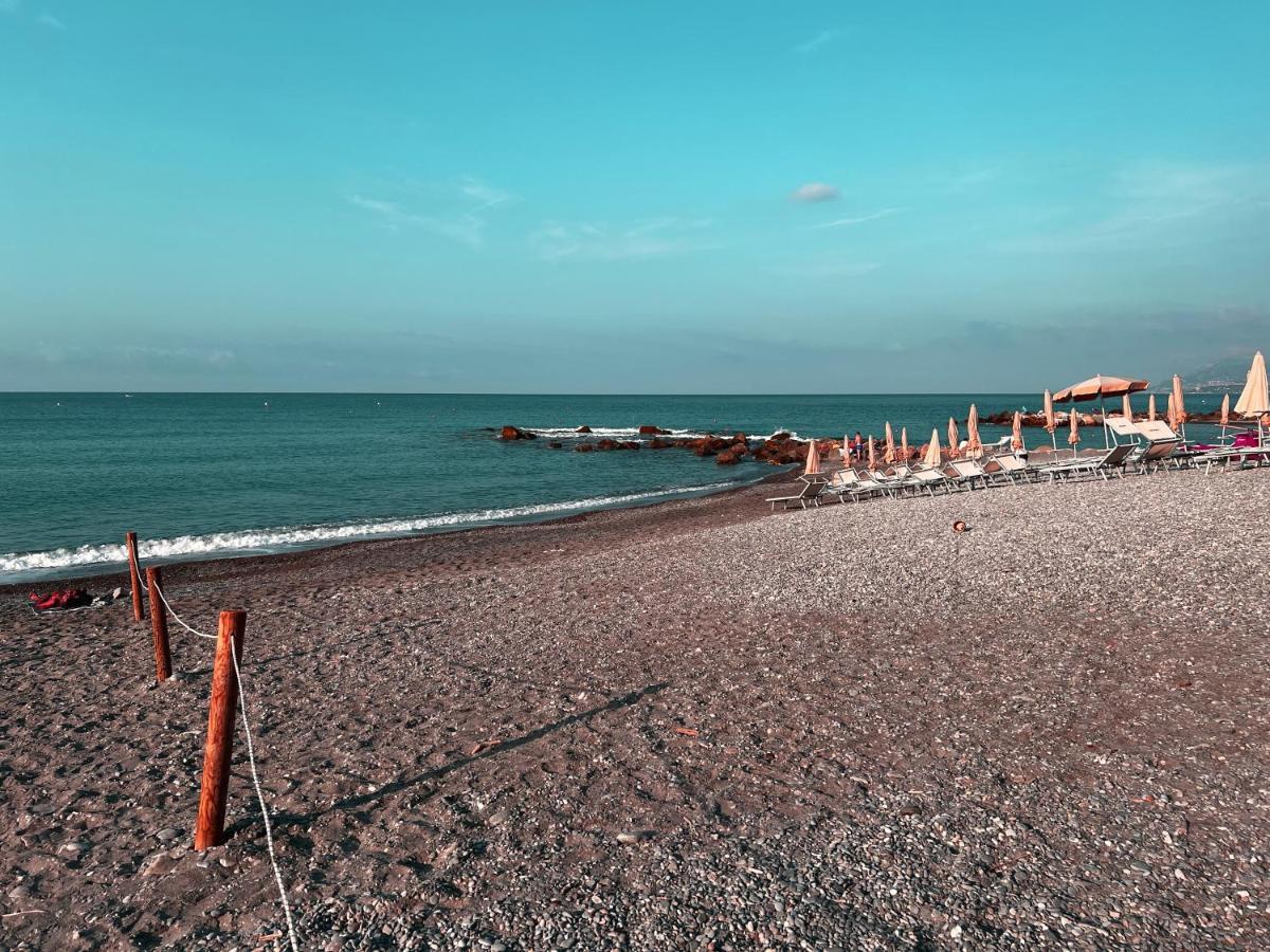 Appartamento Al Mare Ventimiglia Zewnętrze zdjęcie